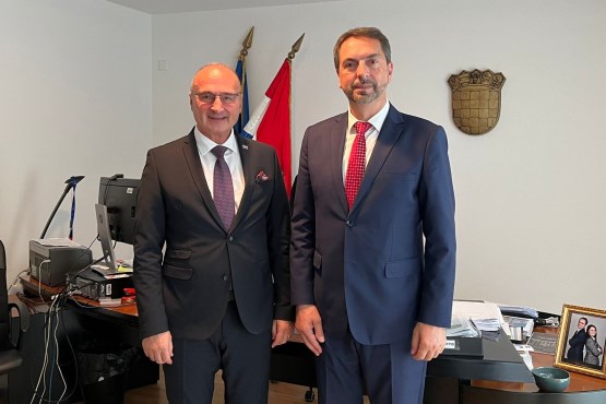 Deputy Speaker of the House of Representatives of the PA BiH Marinko Čavara met in Geneva with the Minister of Foreign and European Affairs of the Republic of Croatia